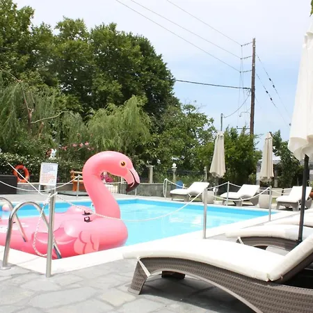 Paradise Apartment *